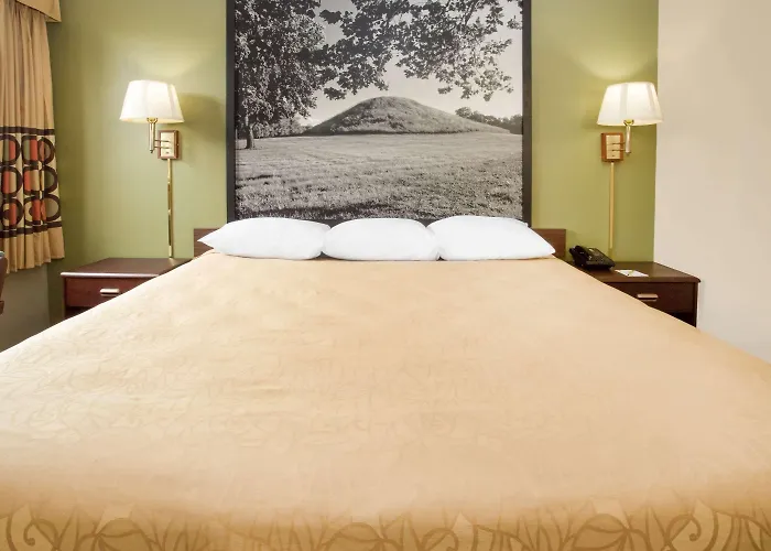 Motel Super 8 By Wyndham Normal 2*