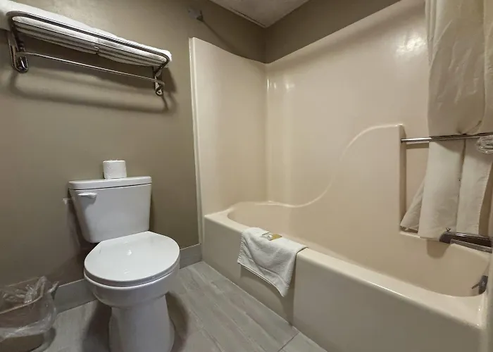 Super 8 By Wyndham Normal 2*